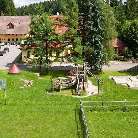 Hotel-Gasthof Zum Suessen Grund アルプシュタット エクステリア 写真