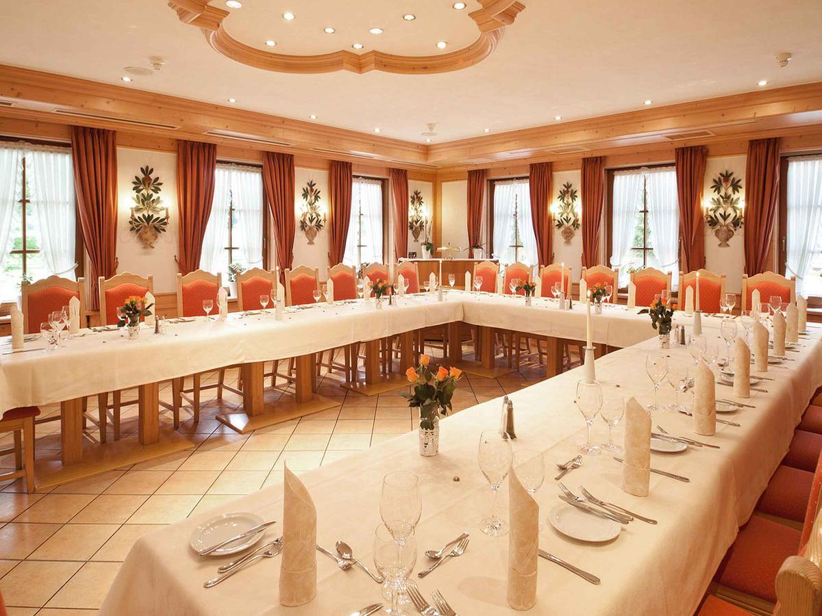 Hotel-Gasthof Zum Suessen Grund アルプシュタット エクステリア 写真